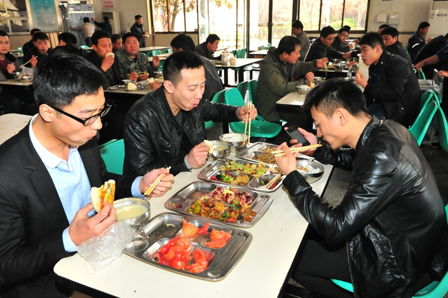 运河煤矿：加强食堂监督&nbsp;提升服务质量