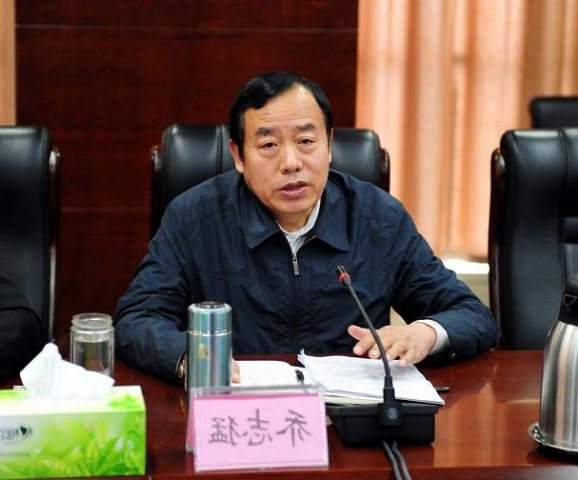 集团公司召开工会干部解放思想、转变作风、跨越发展座谈会