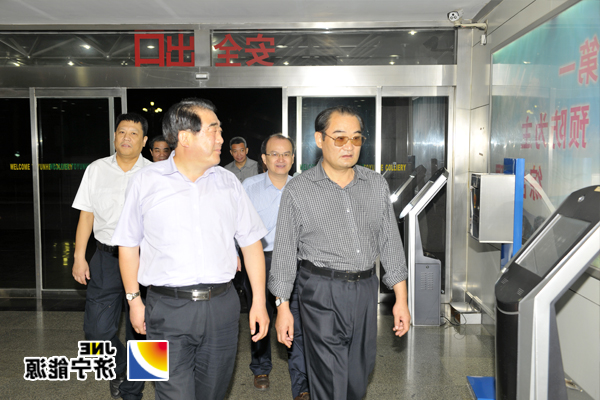 罗心光、曹旭东对济矿集团应对市场危机举措给予高度评价