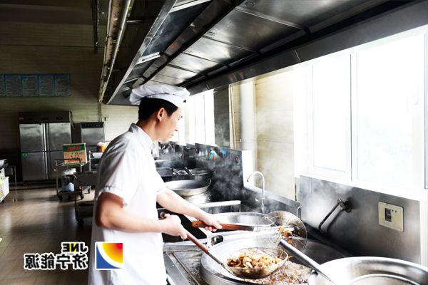 【安居煤矿职工转岗故事】刘利军：到后勤最需要的岗位&nbsp;为职工全心全意服务