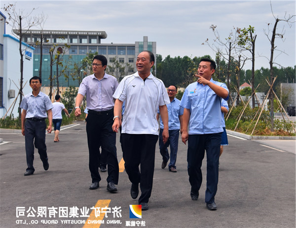 何锡明到金源煤矿视察指导工作