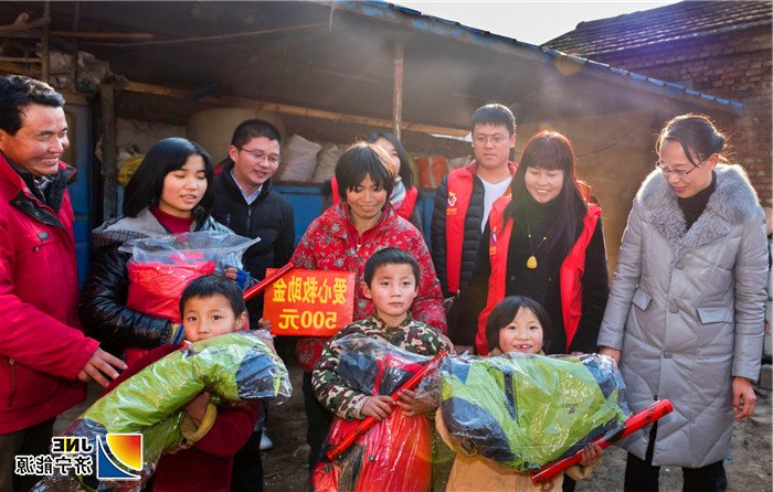 1566356021312798.jpg 金桥煤矿:不忘初心 与爱同行 “榜样”王海争先进事迹 (2).jpg