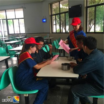 运河煤矿团委开展“争做文明践行者”活动