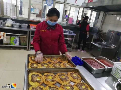 阳城煤电餐厅创新花样 营造“家”的氛围