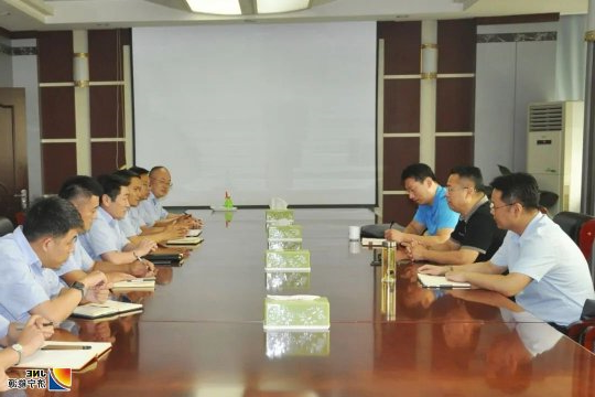 李明富带队到花园煤矿检查汛期安全生产工作