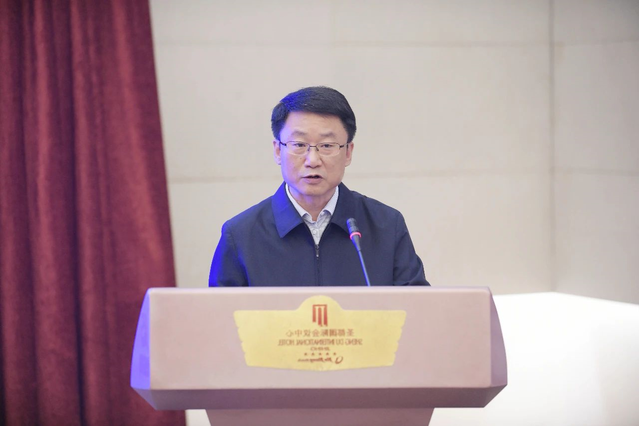 1603852008612836.jpg 山东大学——济宁能源合作共建高端装备制造研究中心签约成立暨揭牌仪式隆重举行2.jpg