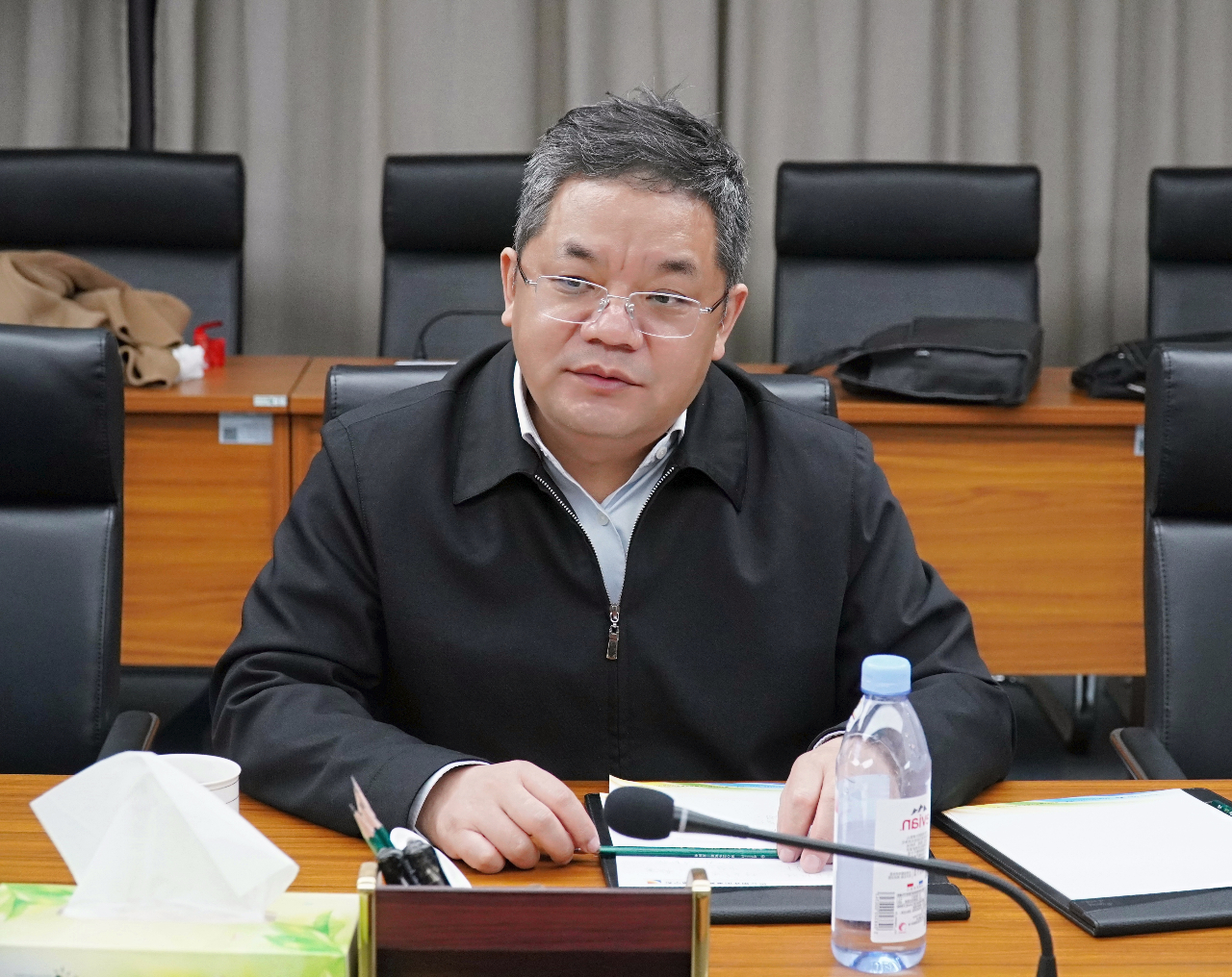 1605437333580970.jpg 魏洪波一行到集团公司考察调研1.jpg