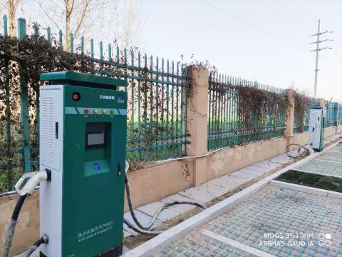 济矿物流：电动充电桩安装投用获职工好评