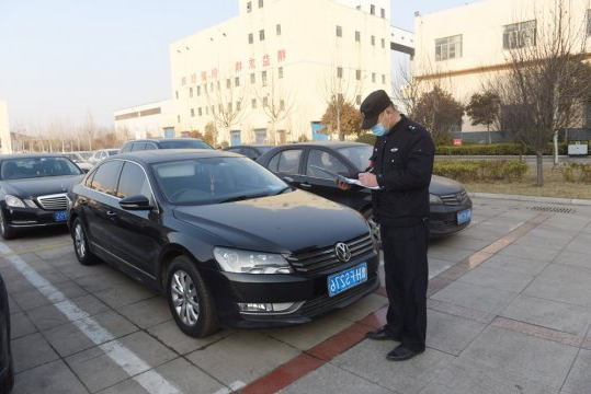 霄云煤矿：“车位微信群”为职工贴心服务