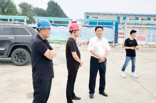 梁山县寿张集镇负责人到金属材料公司项目现场调研指导