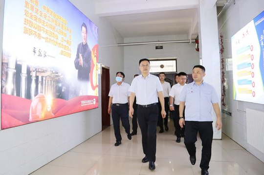 苗玉祥到朱家峁煤矿检查指导工作