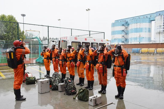 济矿集团救护中队通过2021年度矿山救护队标准化检查验收