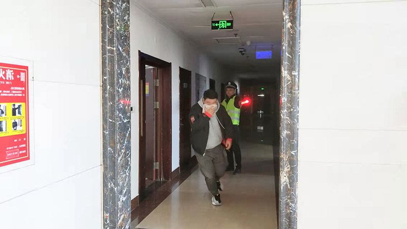 1636859574596403.jpg 安居煤矿开展消防应急演练活动2.jpg