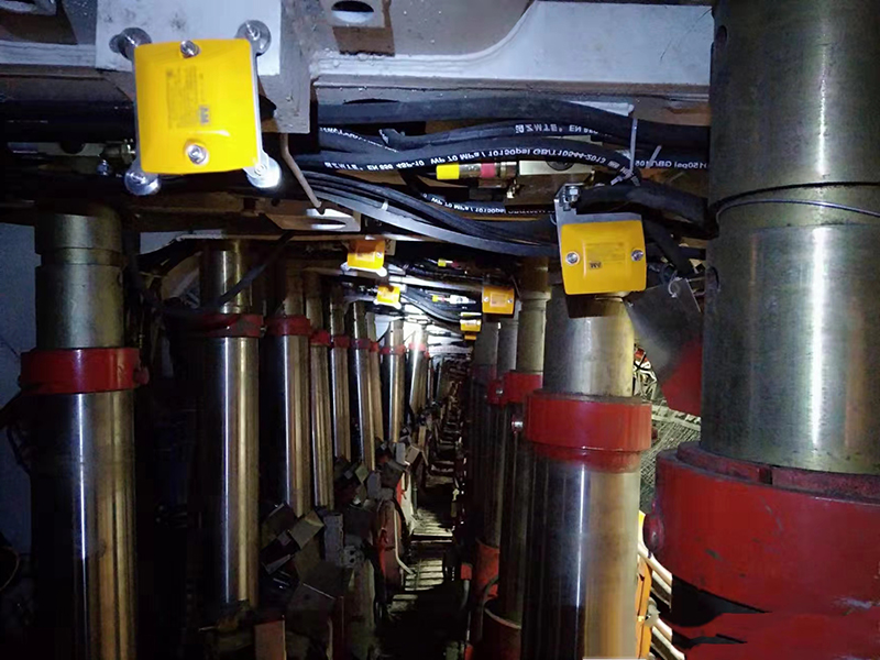 2022年4月30日，“密集部署求量、精准施策保质”——记运河煤矿新式装备助力减员创效提速换挡（徐磊） (1).jpg