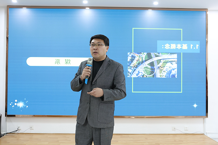 致远教育举办教师精品课竞赛 (16).jpg