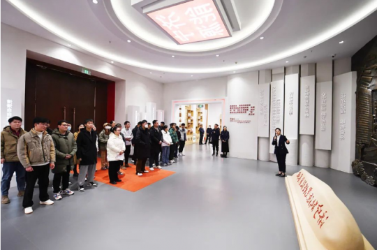 在外求学长见识，学成归来建设家乡！30多名优秀高校毕业生走进济宁能源