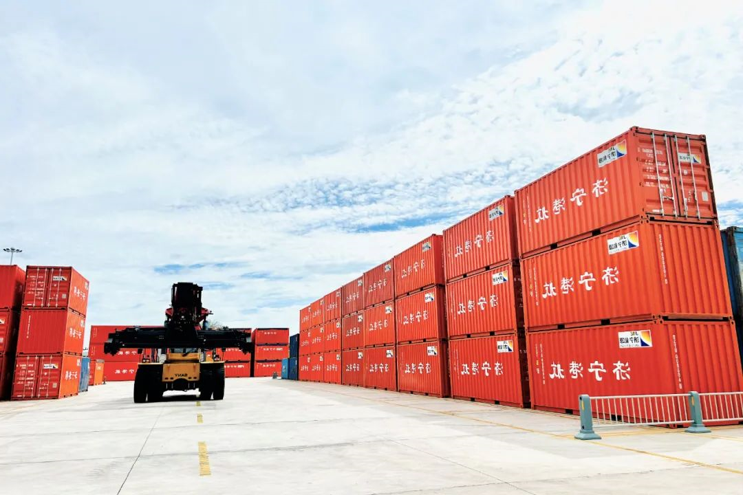 1692239323121048.jpg 640.jpg