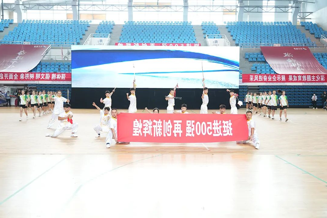 1695698343970667.jpg 640 (1).jpg