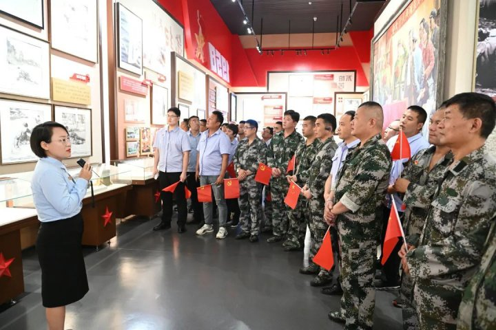 让职工思想政治引领“活”起来，霄云煤矿多措并举擦亮“亲情霄云”品牌