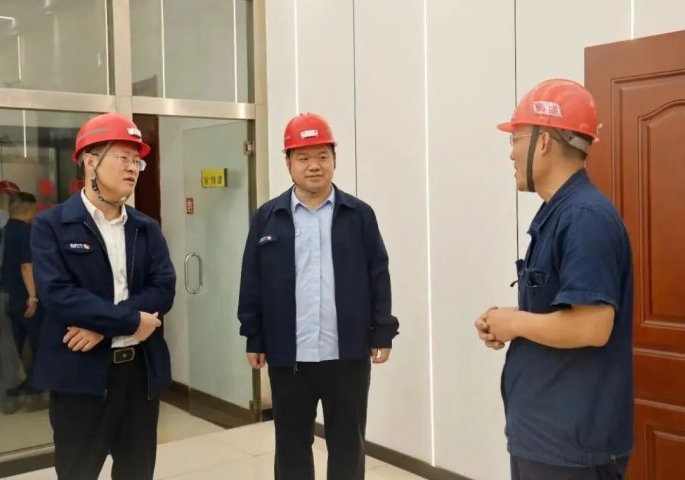 王崇景“四不两直”督导“两节一会”期间安全生产工作