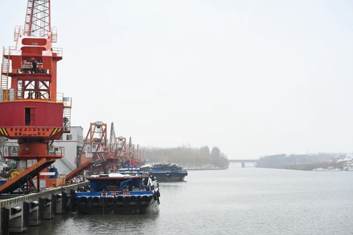 “小船转大船”！跃进港“定制服务”解客户难题