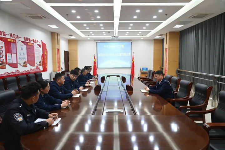 勒紧“廉洁从业”防护网！霄云煤矿多举措强化干部素质提升见实效