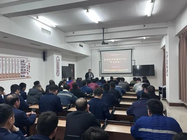 1703037464697975.jpg 640.jpg