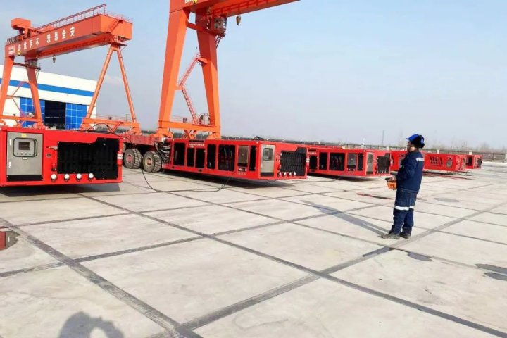 新能船业模块车并车一次成功