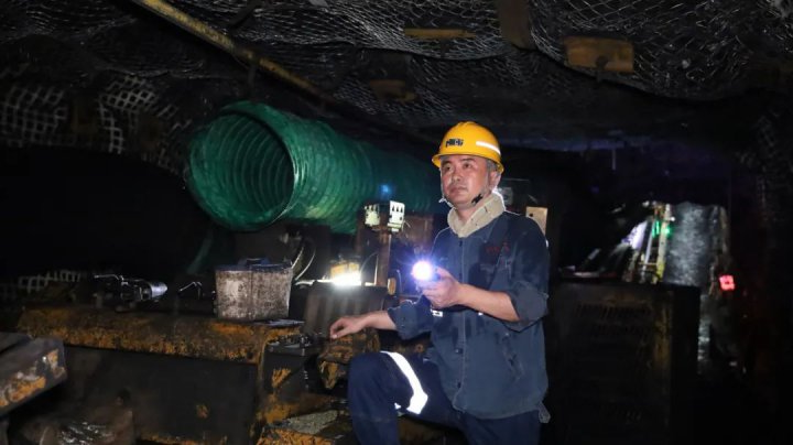 “奋进千亿中的基层优秀共产党员”先进事迹（2）