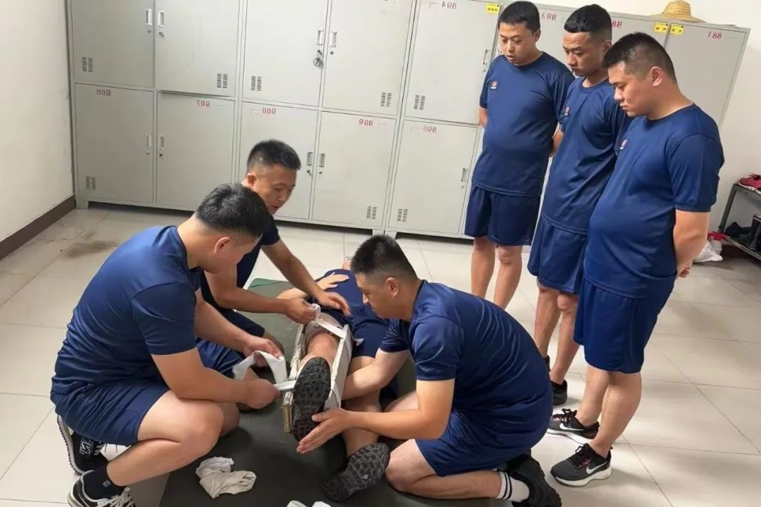 1726728731731325.jpg 00004.jpg