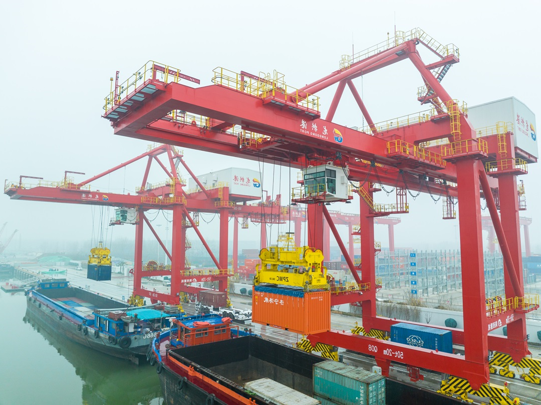 1729054588598399.jpg 00002.jpg