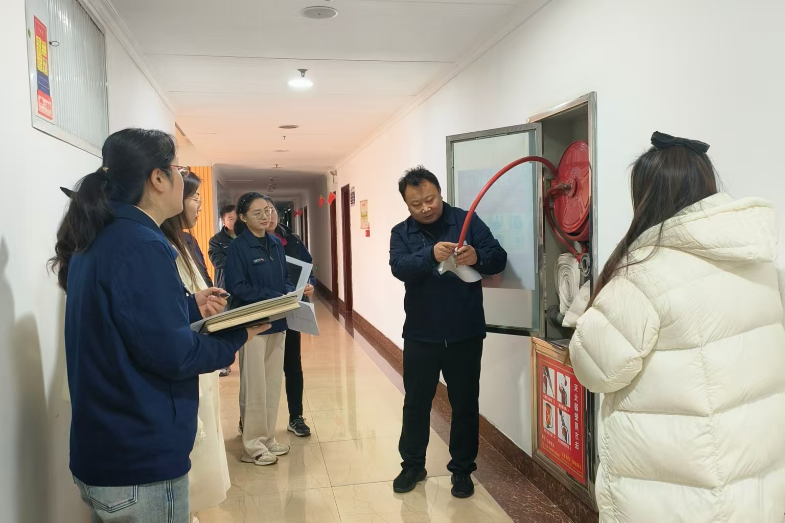 1732968835495080.jpg 8d74c42936e228db89756a1fec73702.jpg