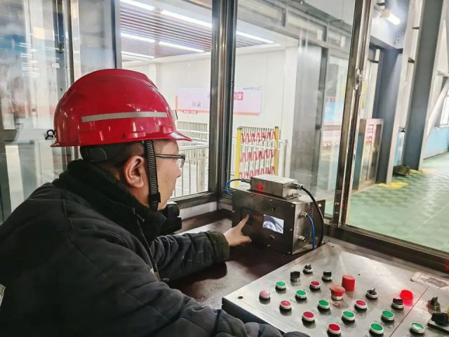 一键“视”通！阳城煤矿防爆可视电话护航副井提升安全